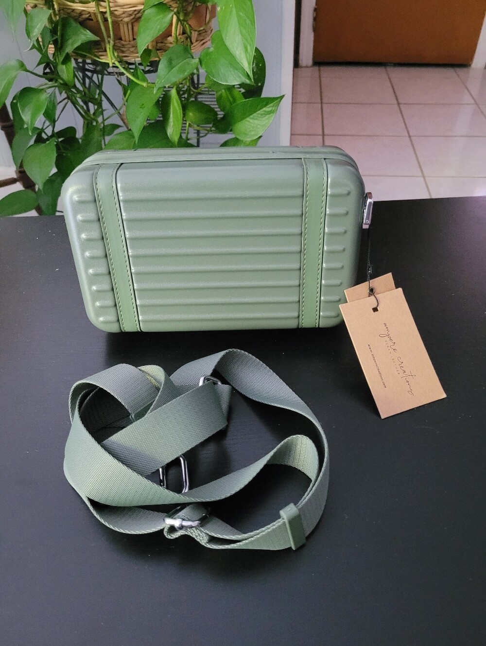 Ampere Creations Green Hard Cover Clutch With Crossbody Strap